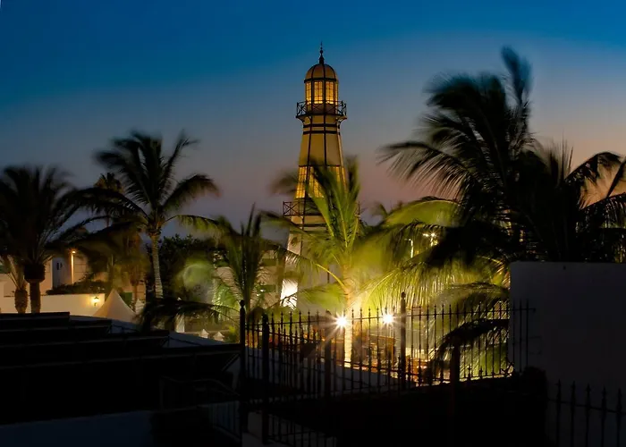 & The Lighthouse * Tías